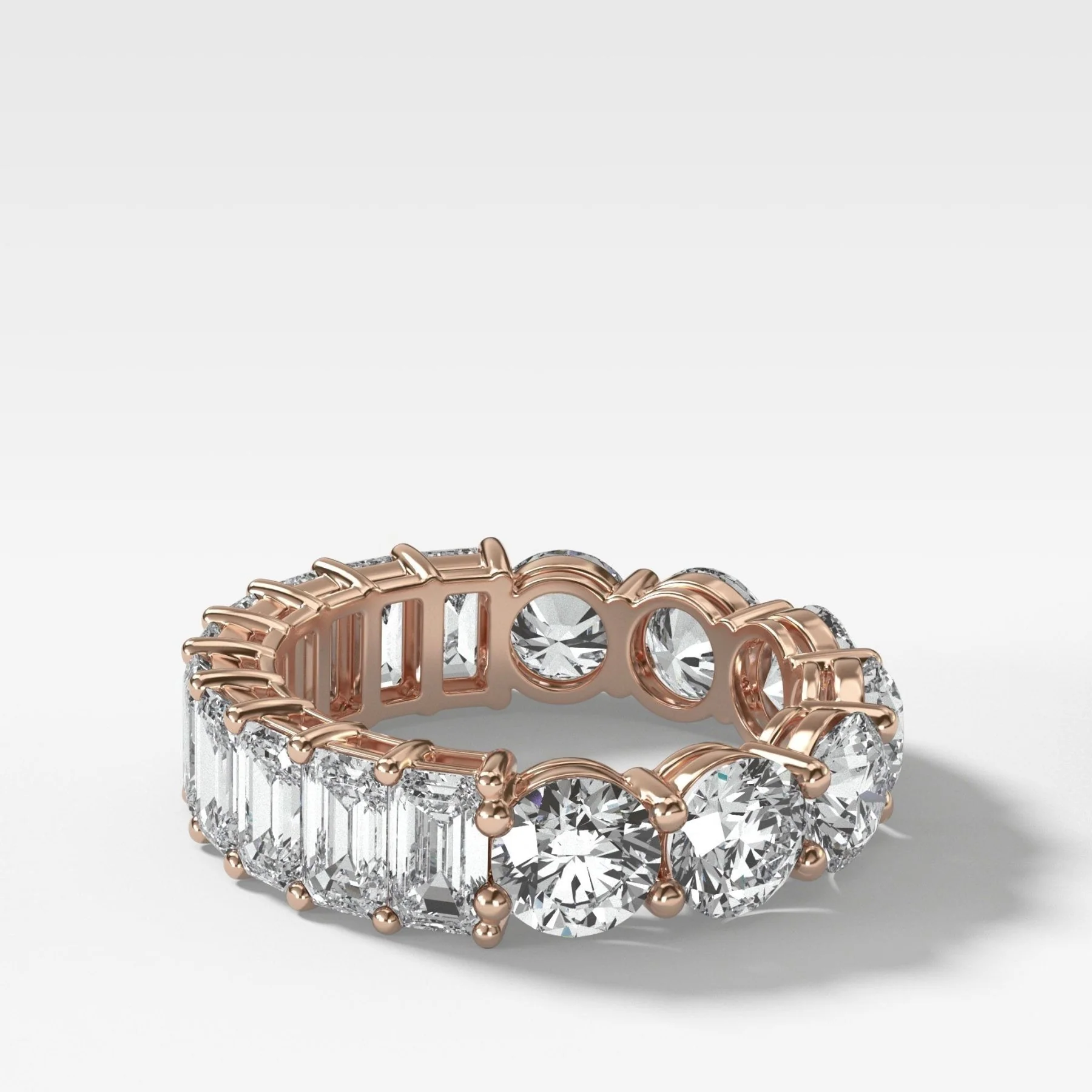 Reversible Diamond Eternity band (Round/Emerald Cut) - Image 4